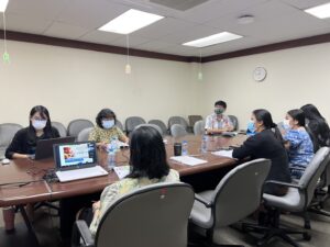 รับฟังบรรยาย