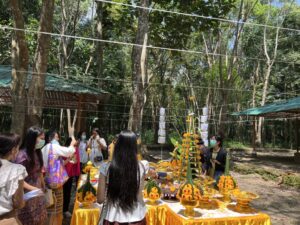 ทำบุญทวดตุมปัง