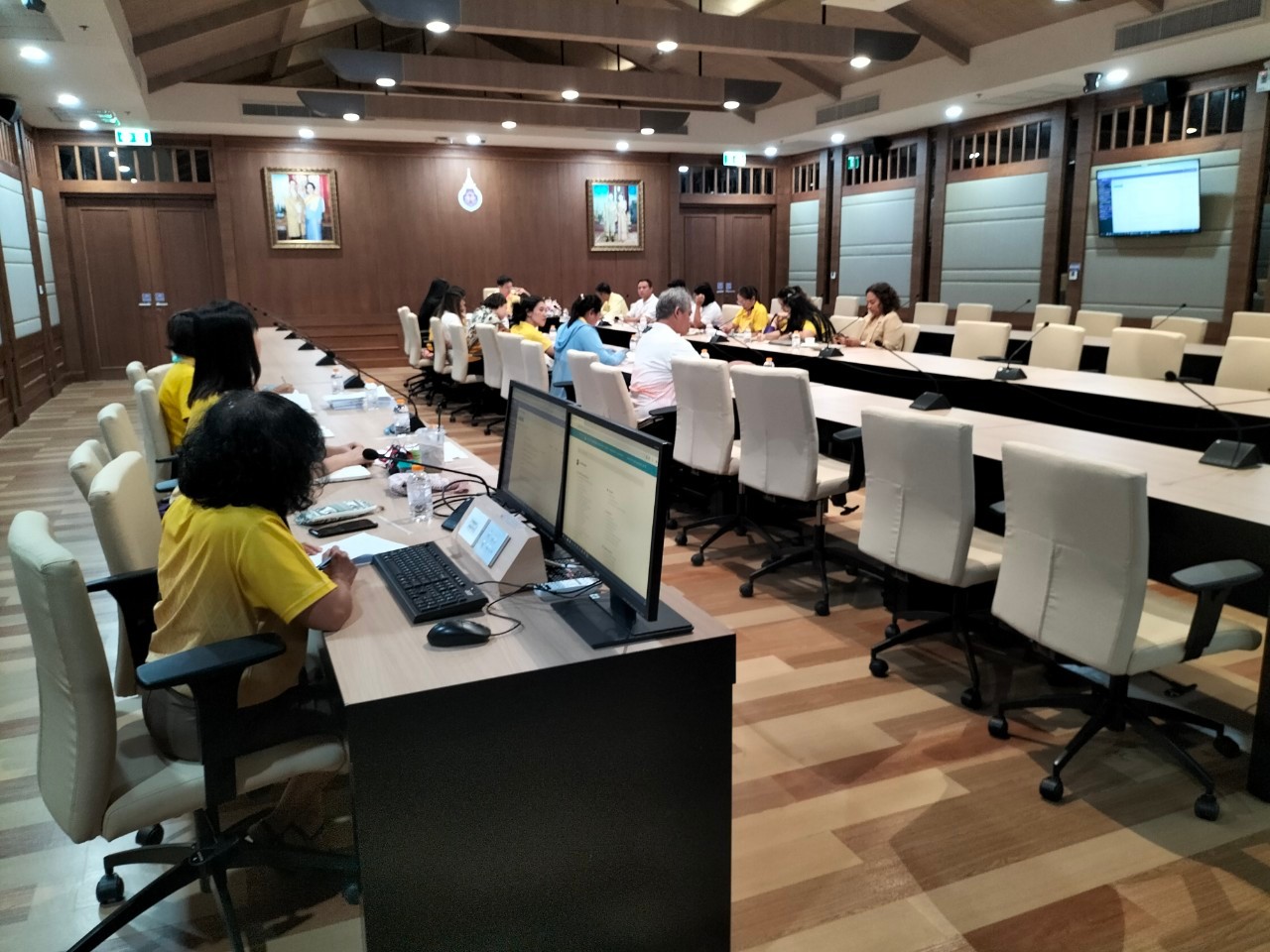 ประชุมส่วนพัสดุ