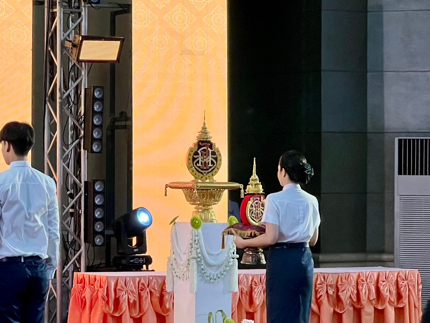 ถวายพระพร