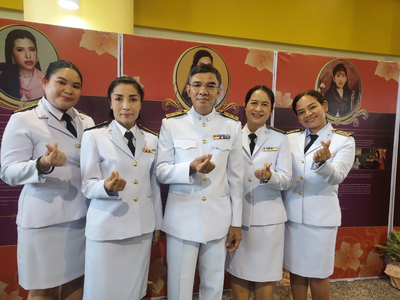 ถวายพระพร