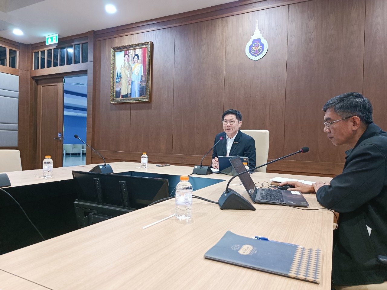 ประชุมส่วนพัสดุ