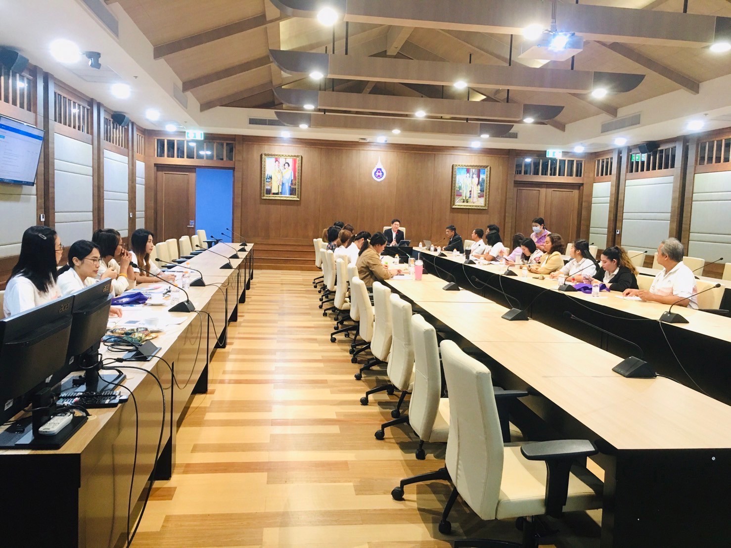 ประชุมส่วนพัสดุ