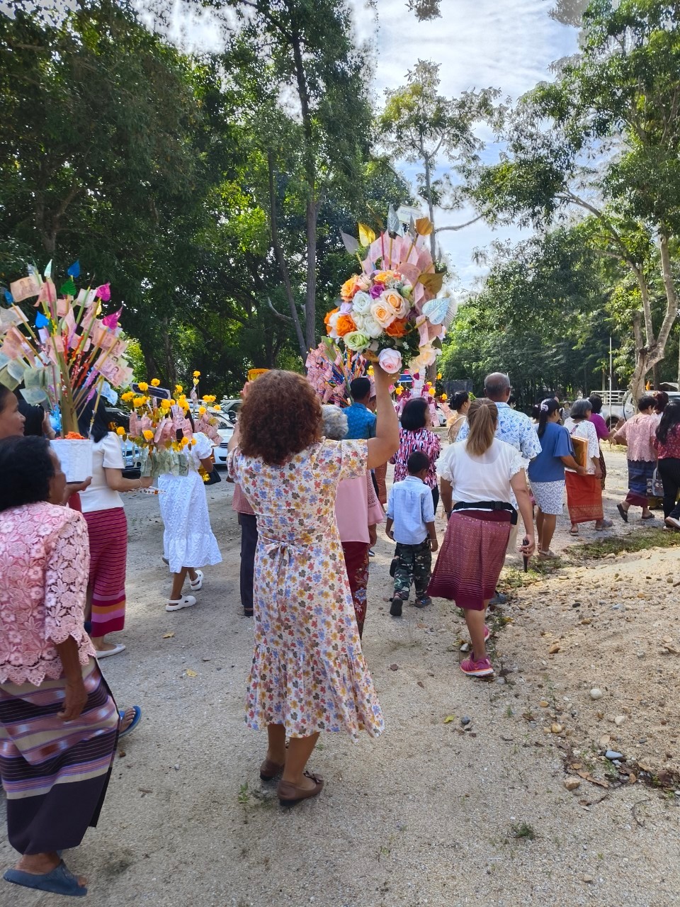 ทอดกฐิน