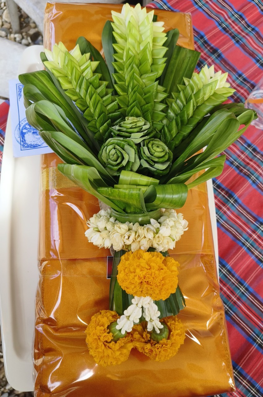 ทอดกฐิน