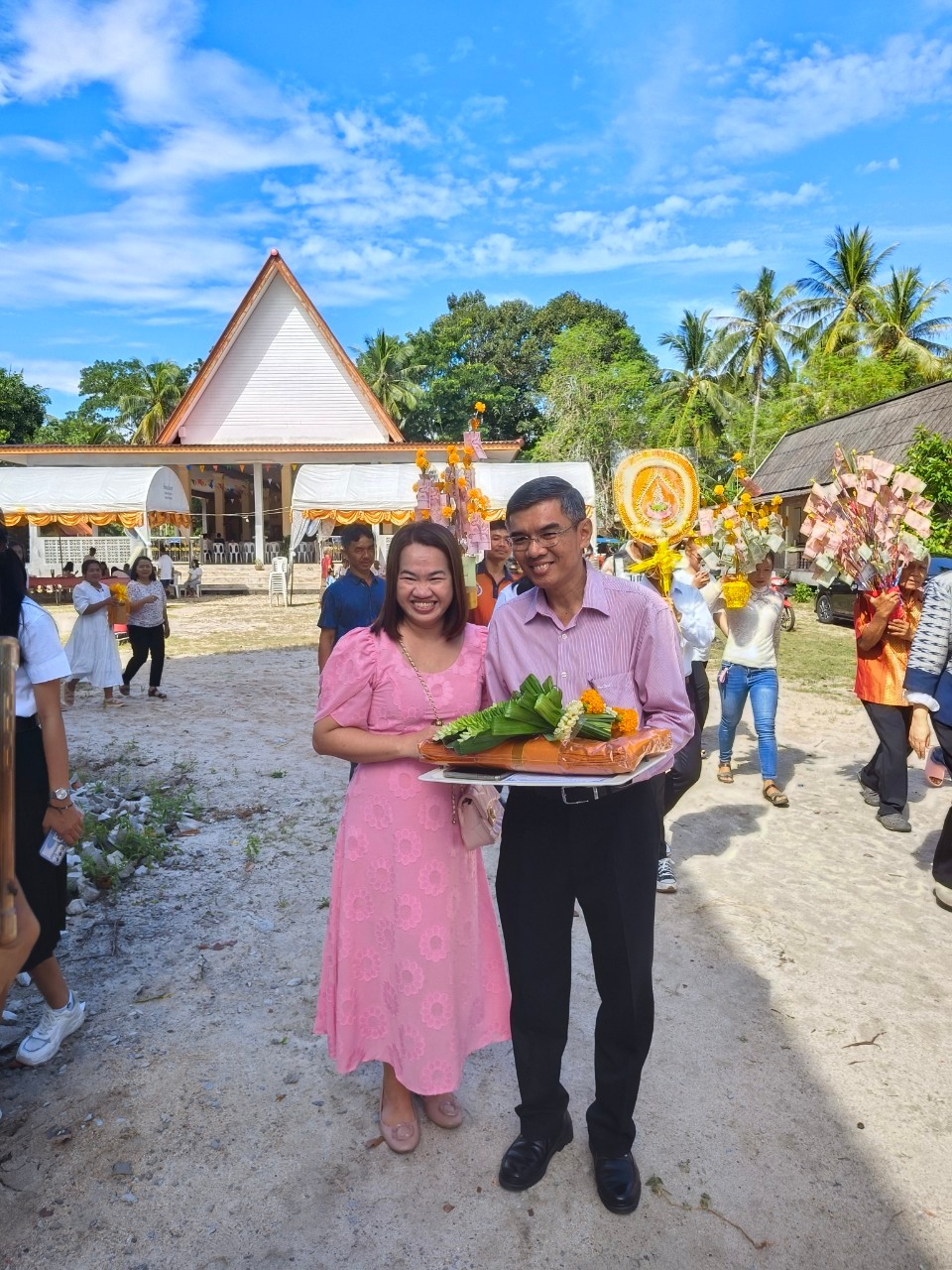 ทอดกฐิน