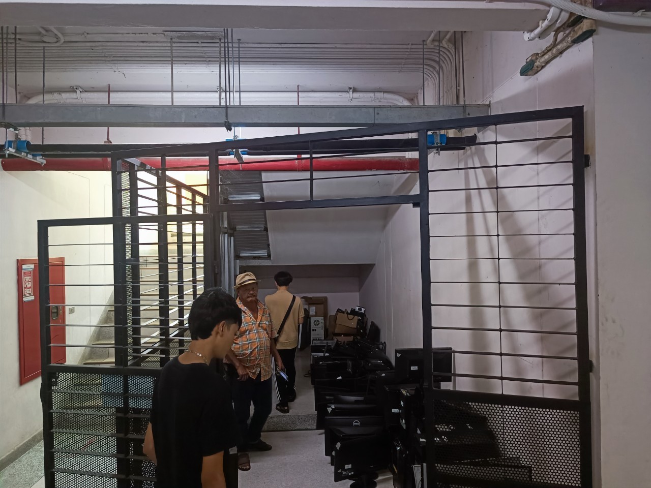 ขายทอดตลาด