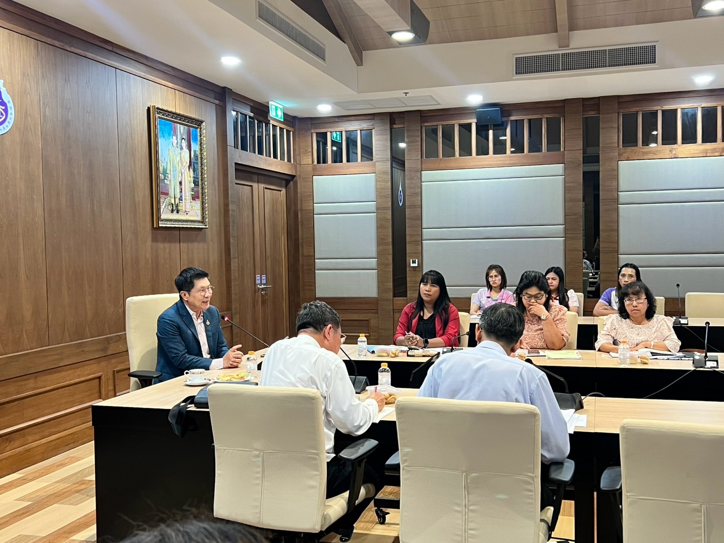 ประชุม ส่วนพัสดุร่วมกับศกพ.