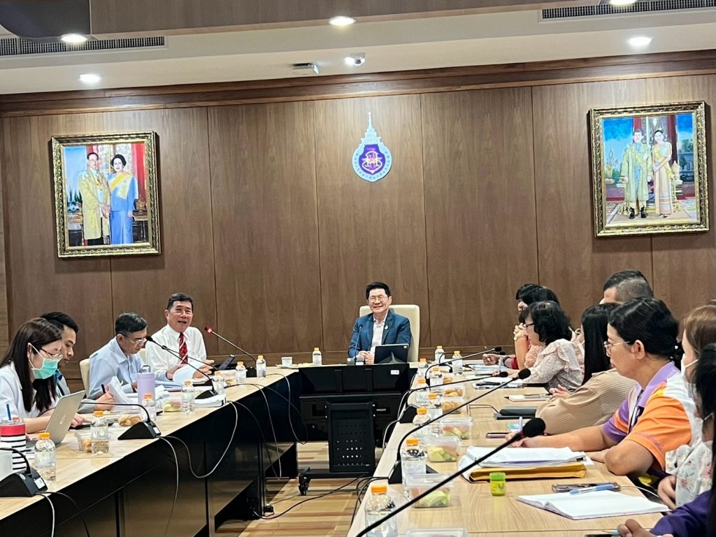 ประชุม ส่วนพัสดุร่วมกับศกพ.