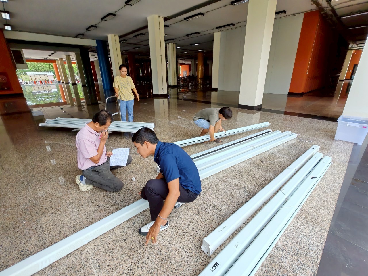 ขายทอดตลาด