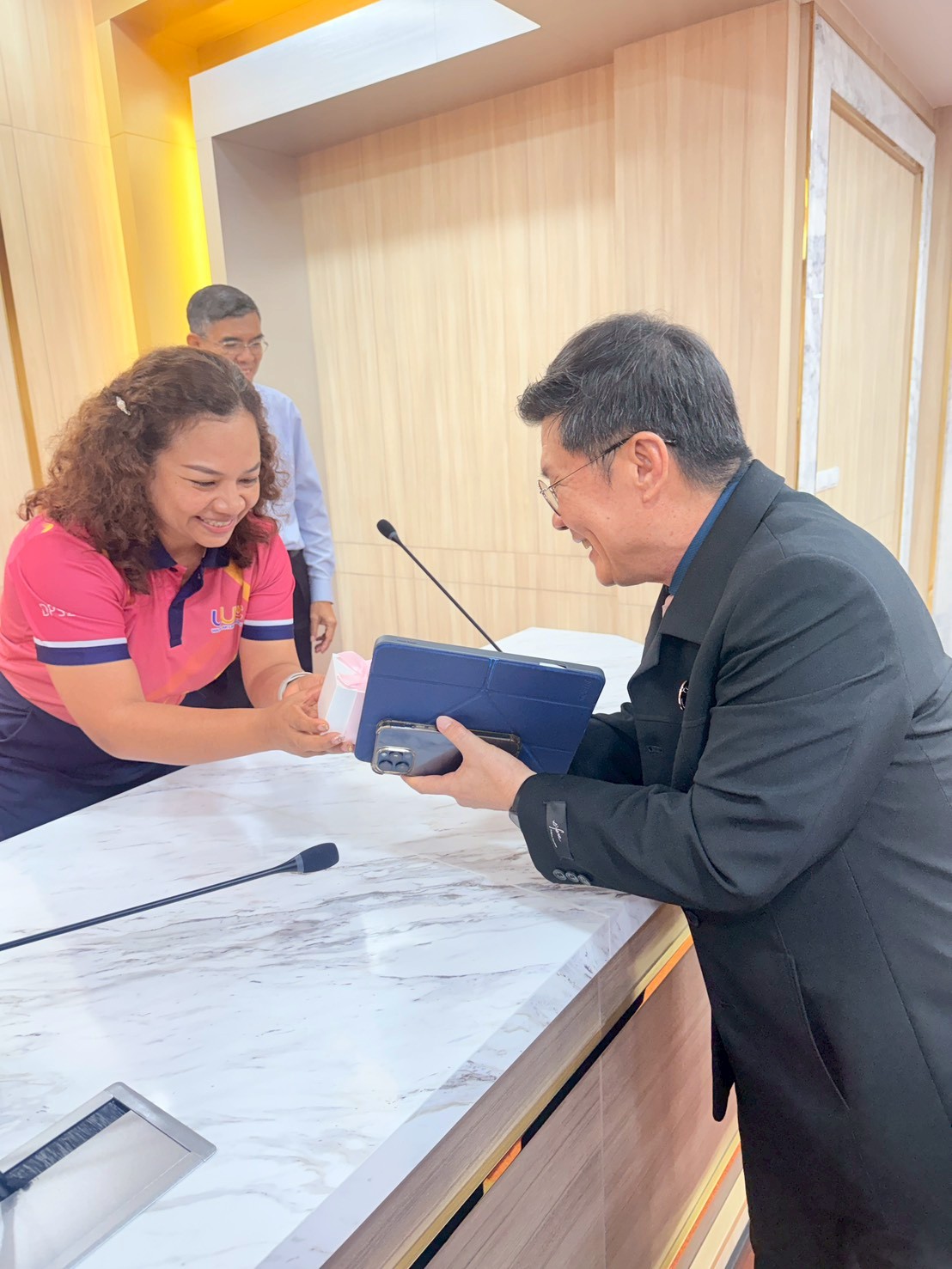 อำลาสุนิสา