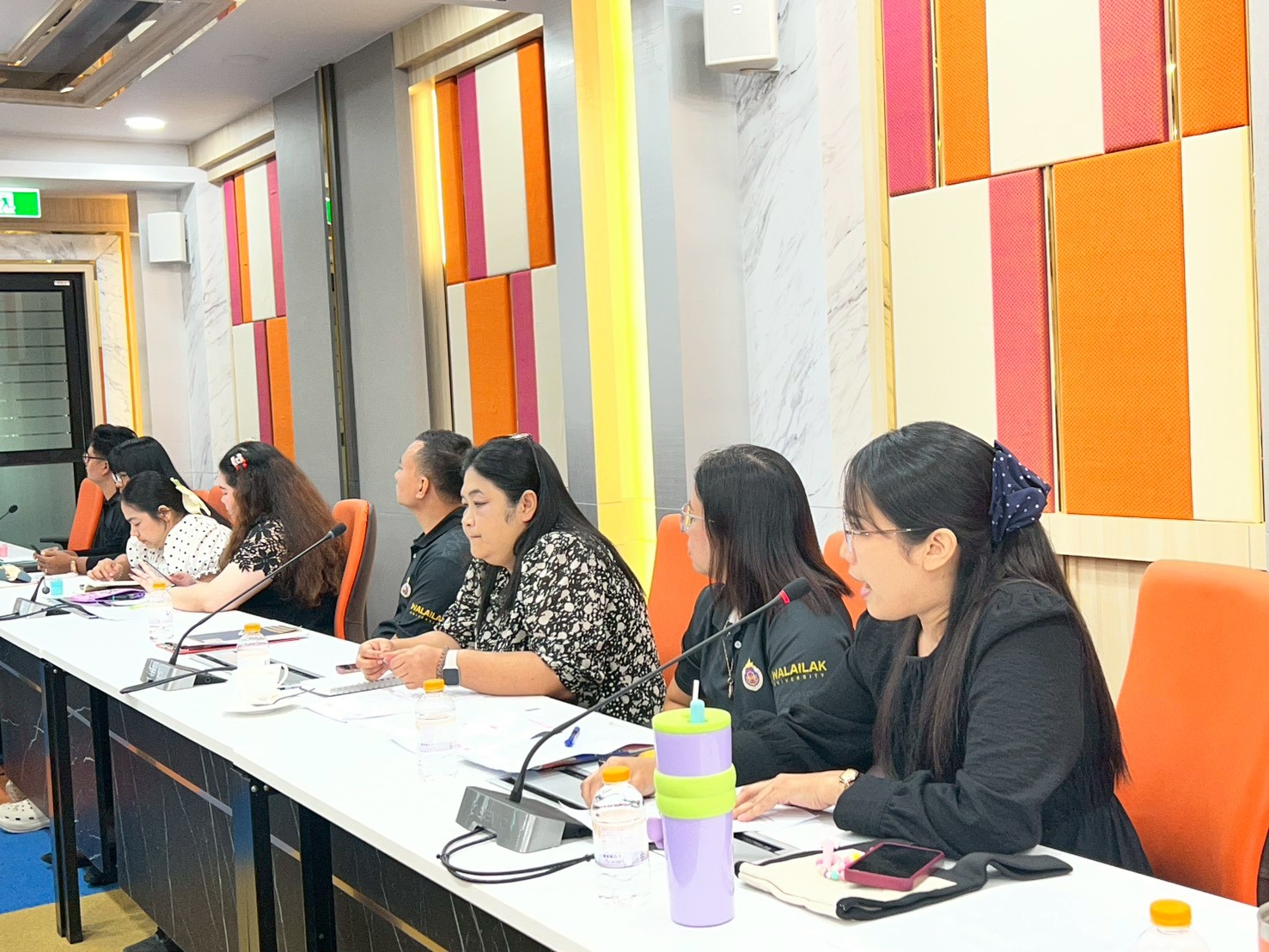 ประชุมนำเสนอขั้นตอนพัสดุ ศกพ.