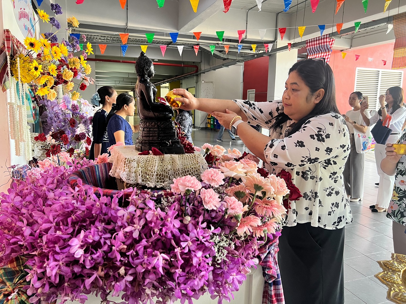 สงกรานต์ มวล. 69